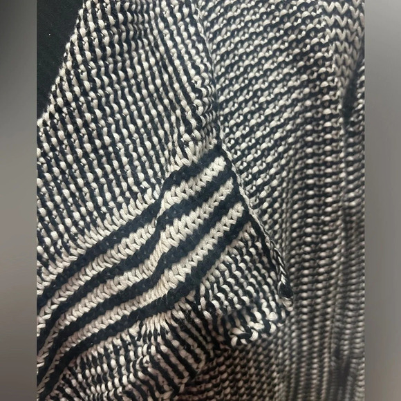 Black and White Open Sweater Size Large - Picture 2 of 5